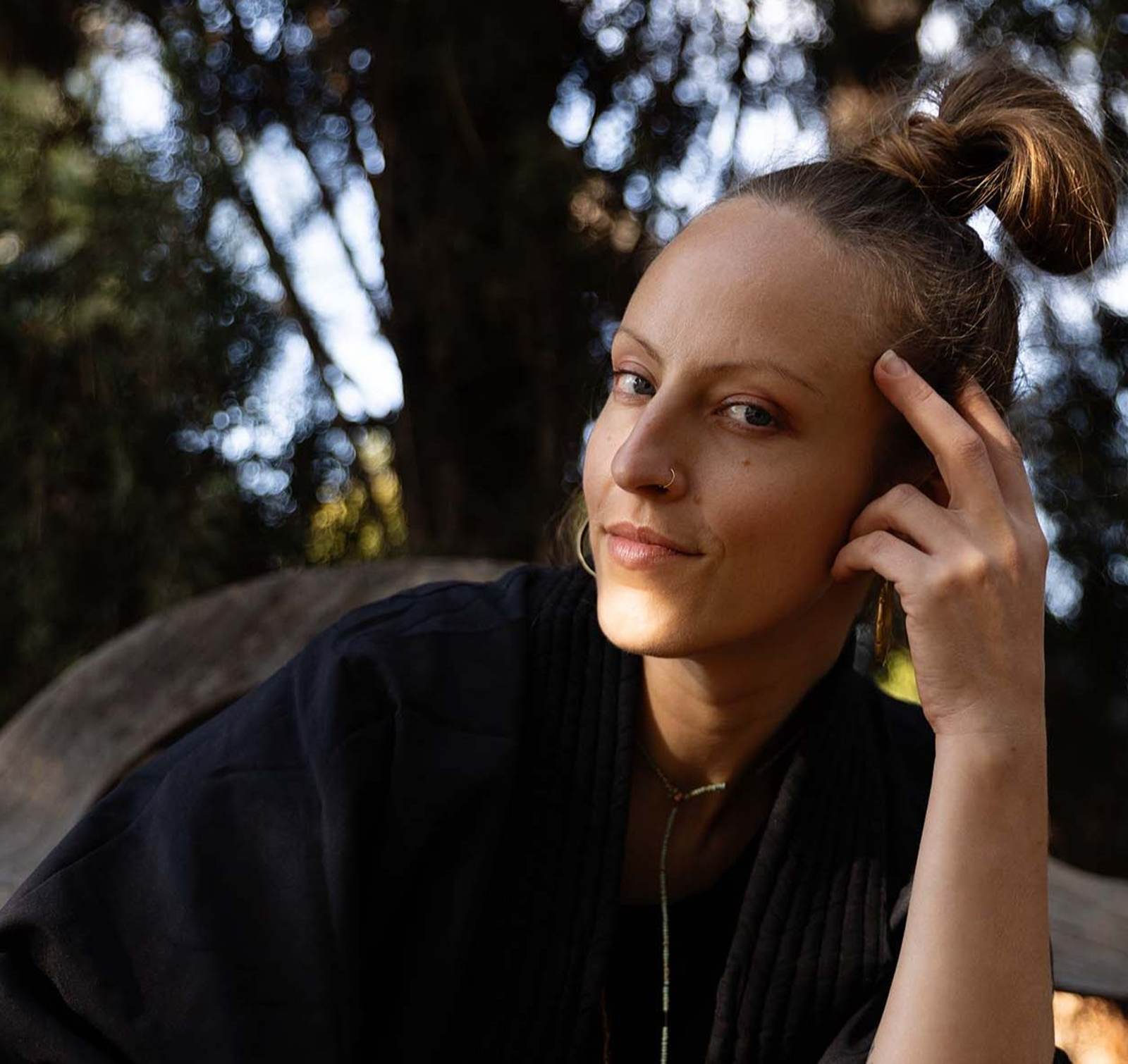 Masha Ātman - practical psychologist and holistic practitioner